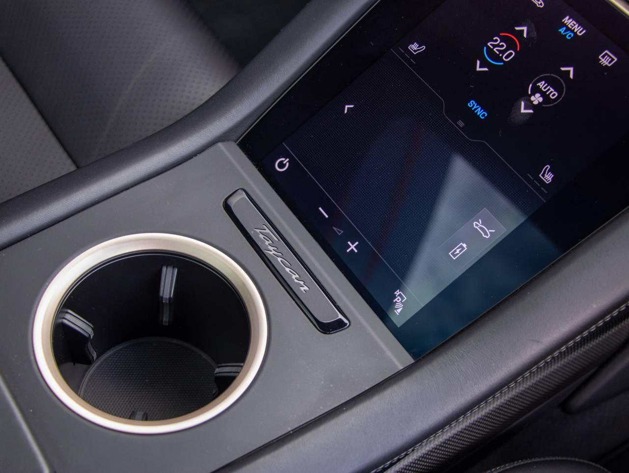 Taycan TURBO S 93KWH (17) image 18