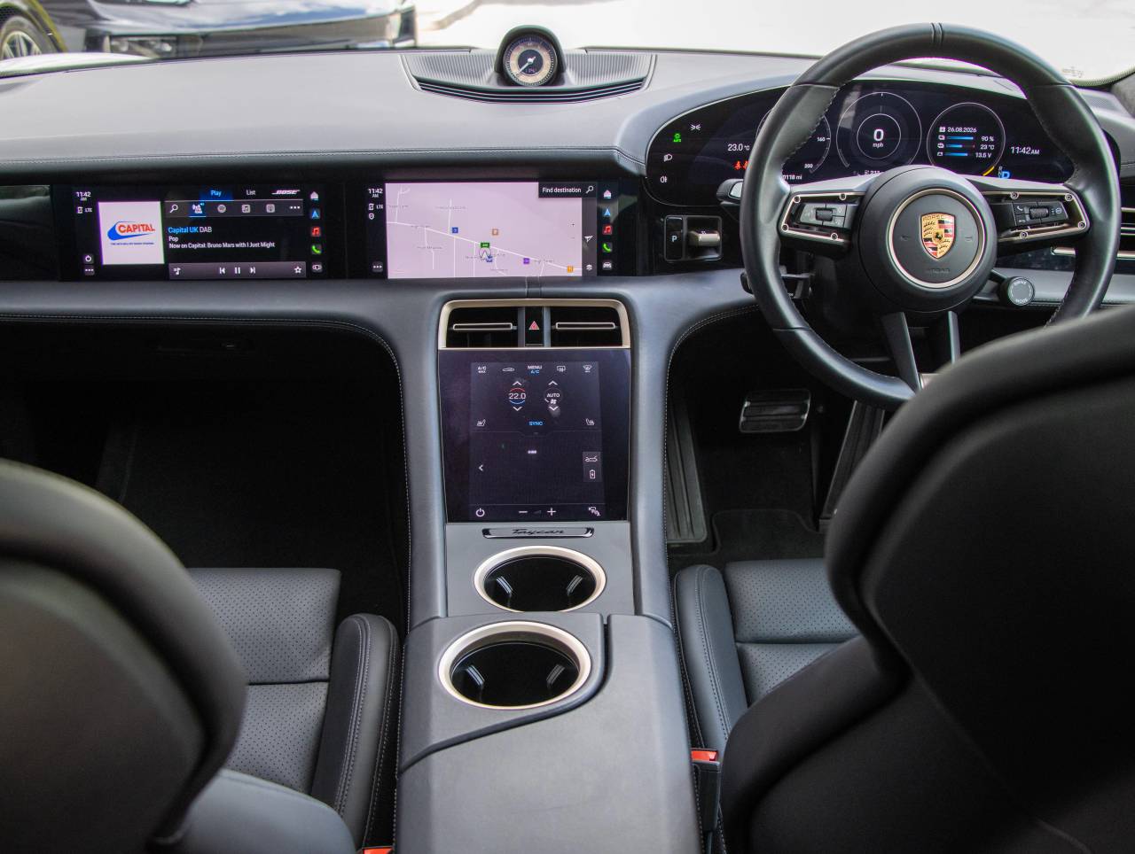 Taycan TURBO S 93KWH (17) image 25