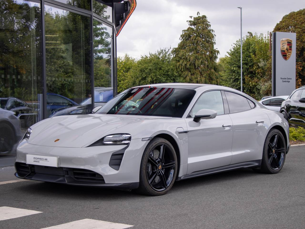 Taycan TURBO S 93KWH (17) image 09