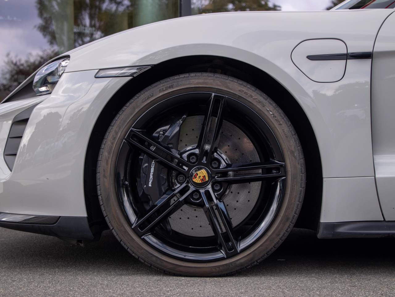Taycan TURBO S 93KWH (17) image 06