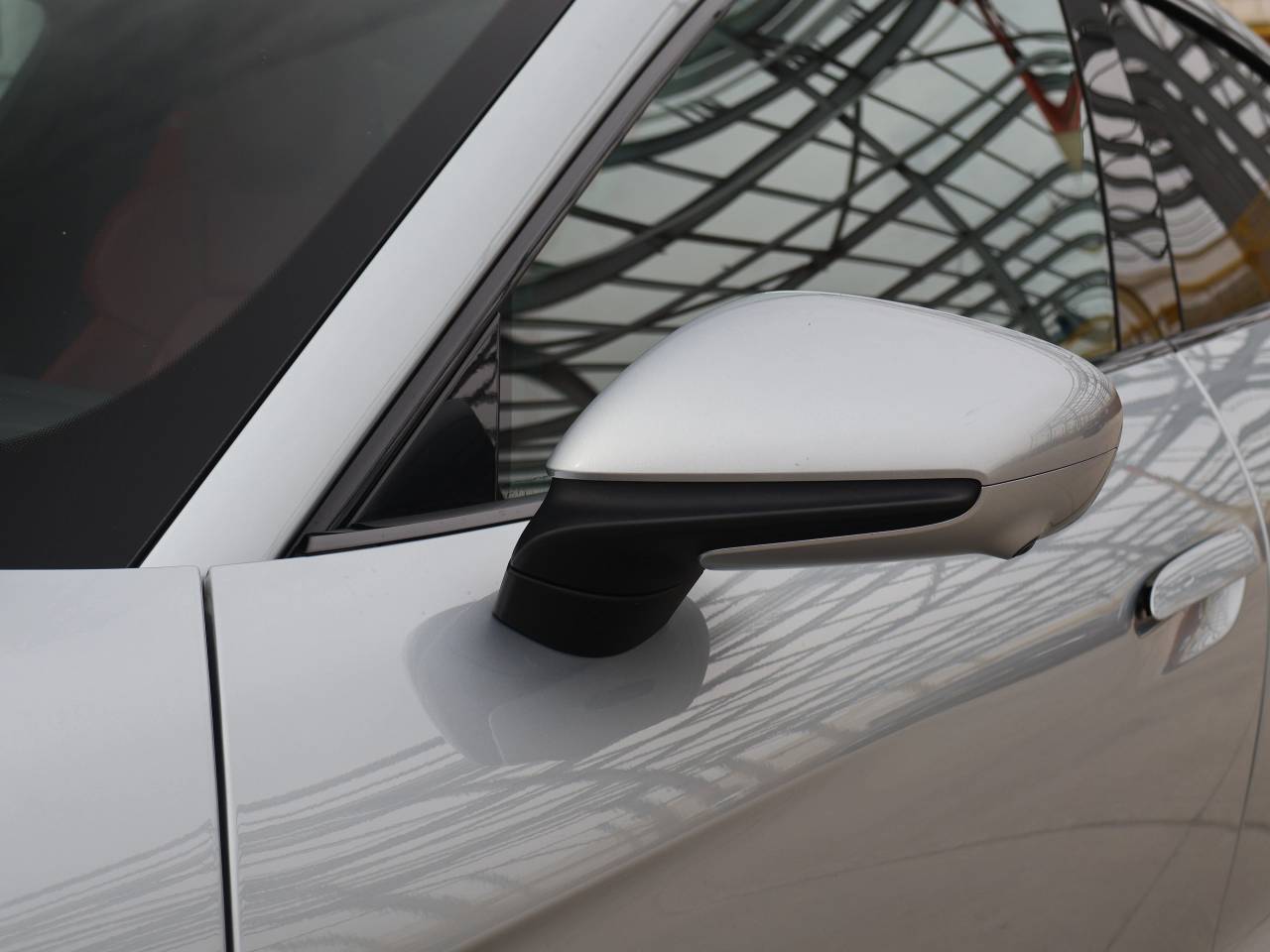 Taycan TURBO 93KWH (3) image 12