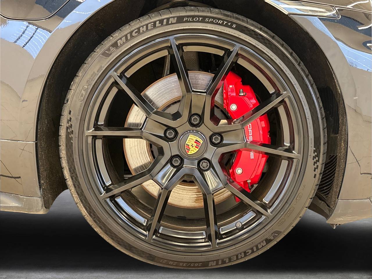 Taycan GTS (5) image 11