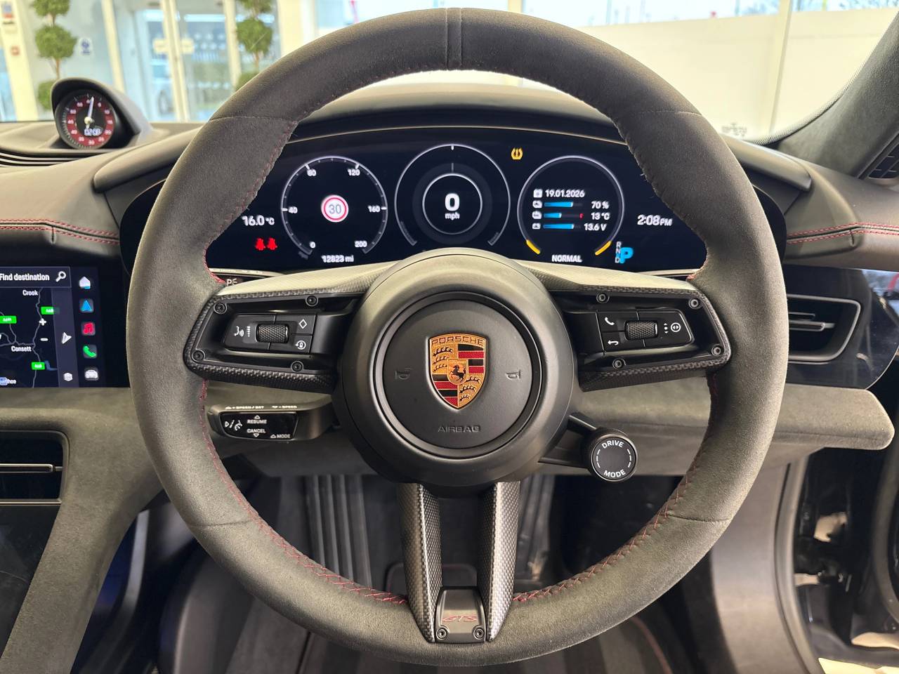 Taycan GTS (5) image 18