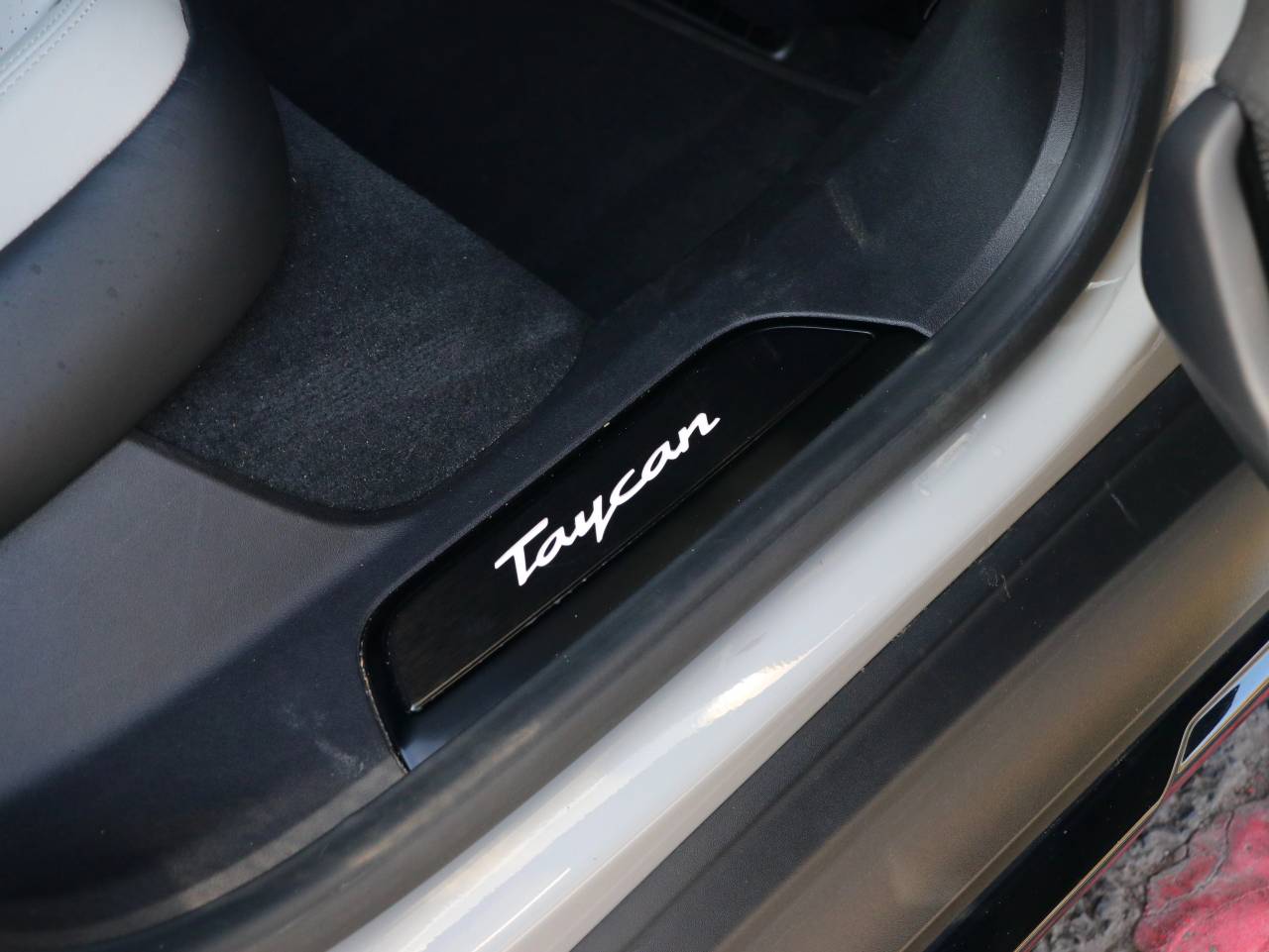 Taycan 4S CROSS TURISMO (7) image 40