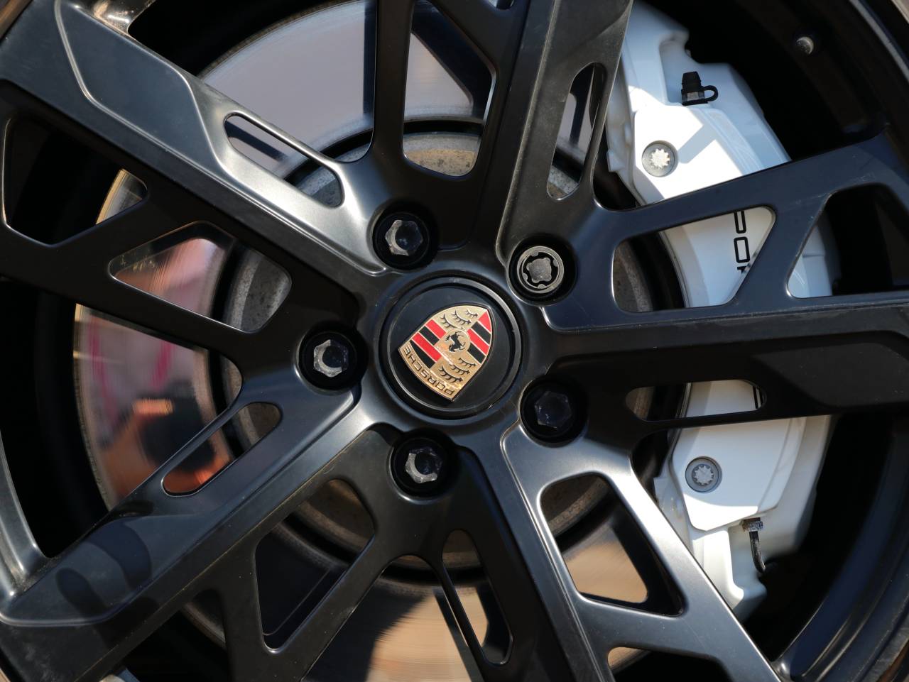 Taycan 4S CROSS TURISMO (7) image 10