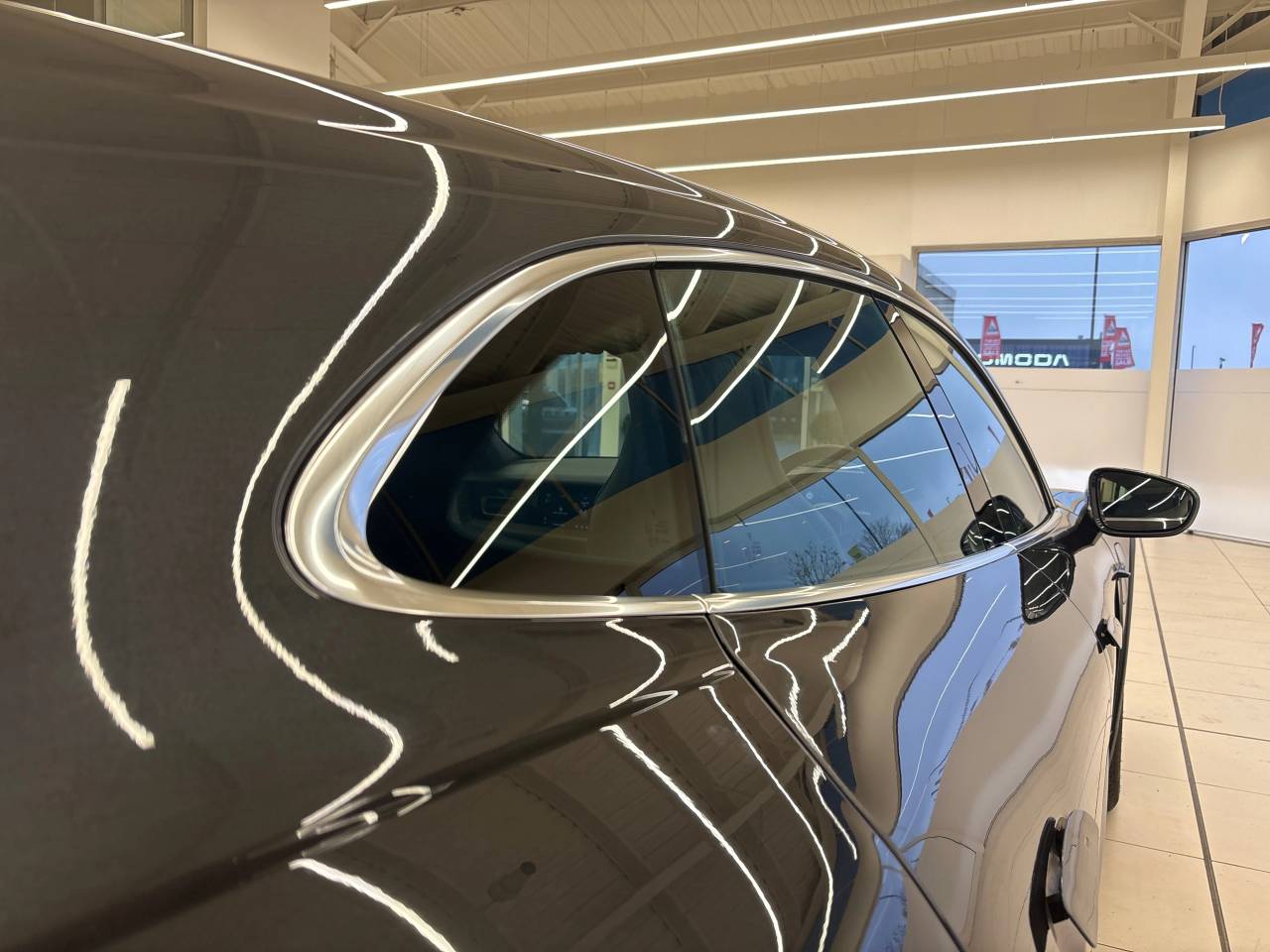 Taycan 4S CROSS TURISMO (9) image 17