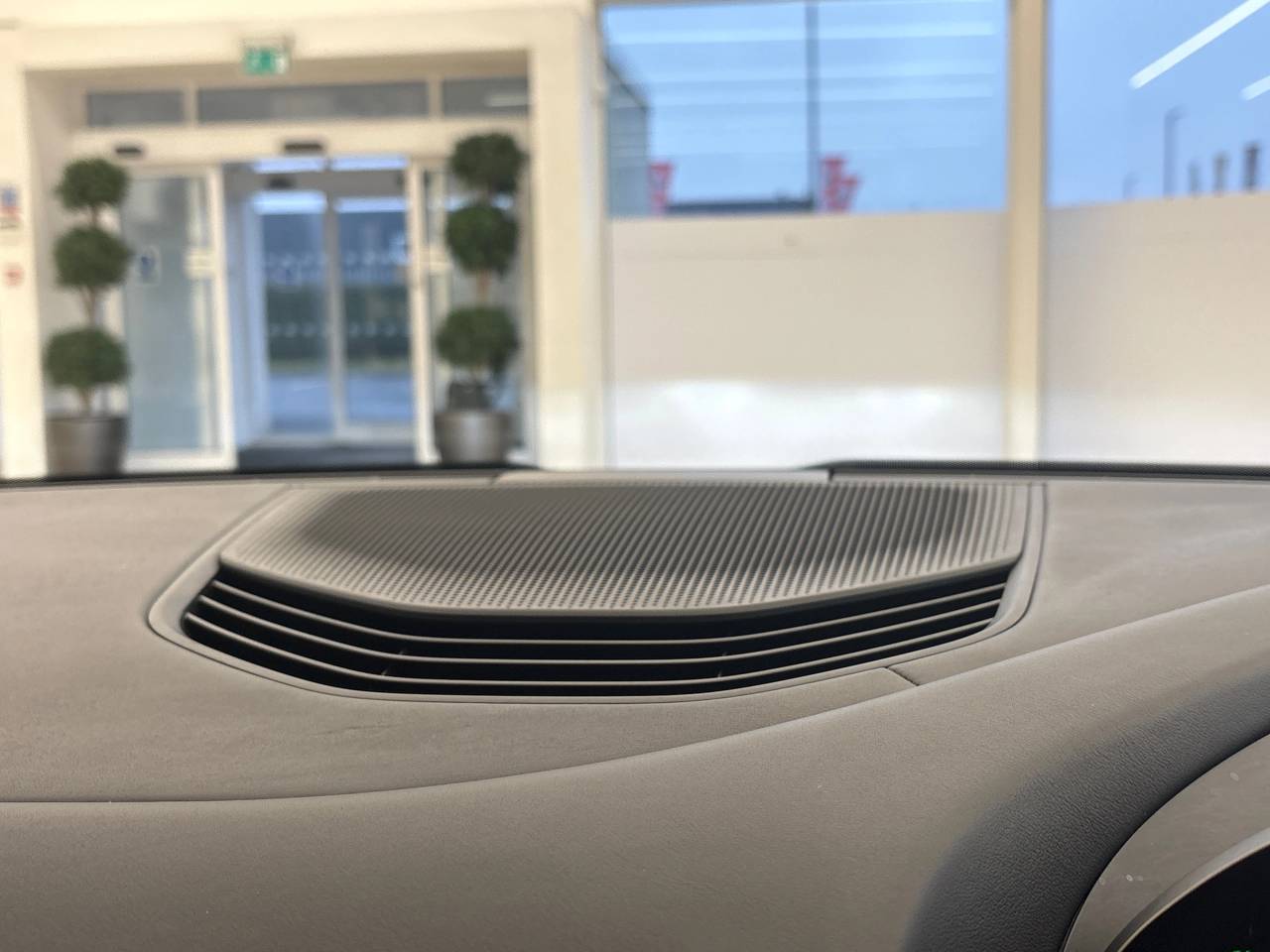 Taycan 4S CROSS TURISMO (9) image 48