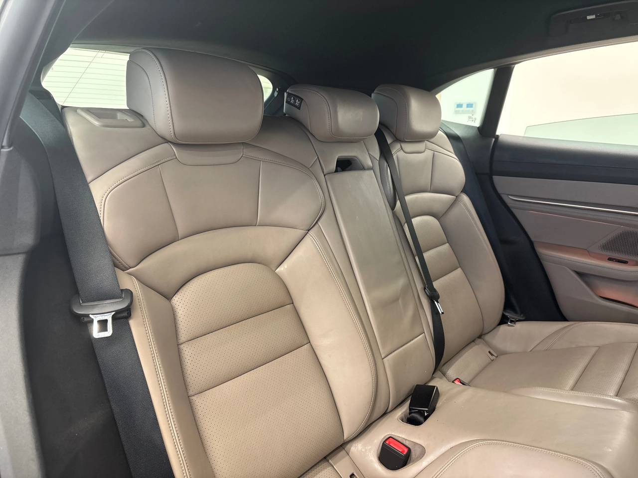 Taycan 4S CROSS TURISMO (9) image 40