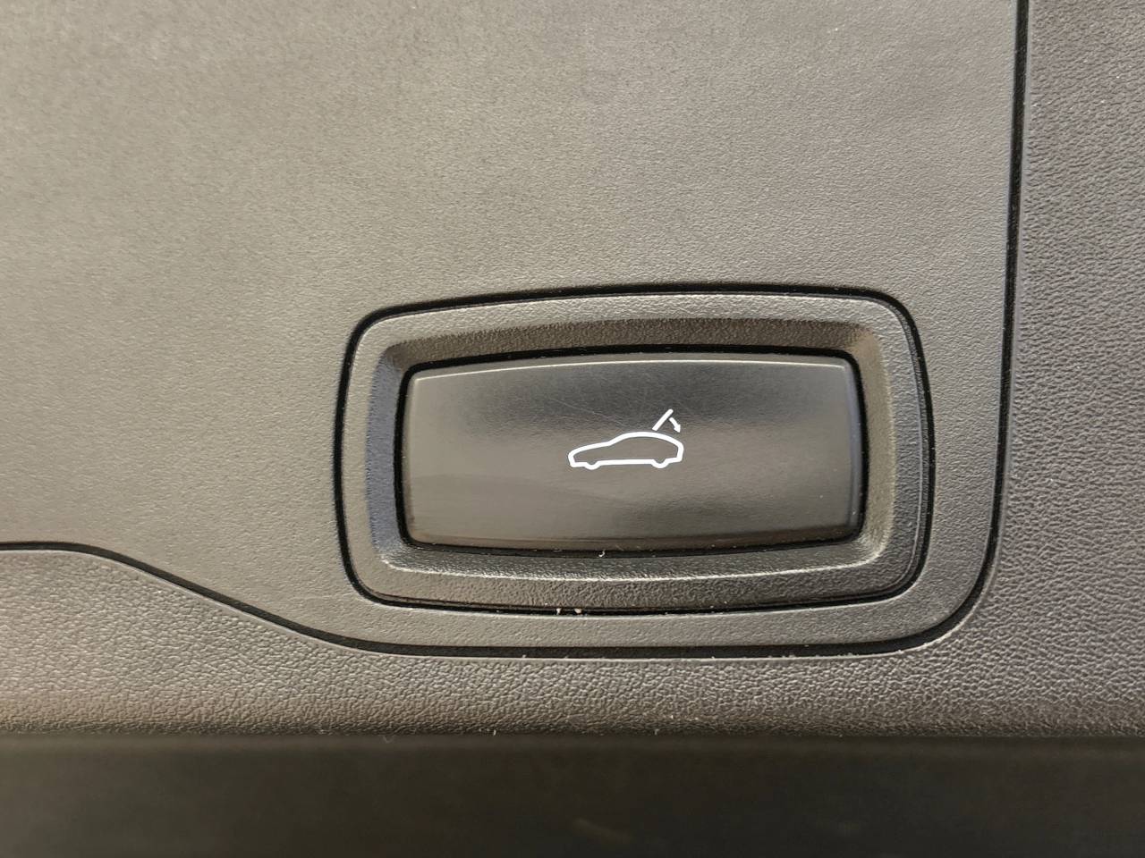 Taycan 4S CROSS TURISMO (9) image 43