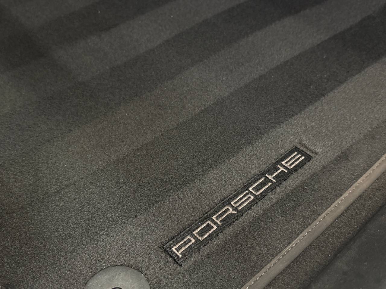 Taycan 4S CROSS TURISMO (9) image 46