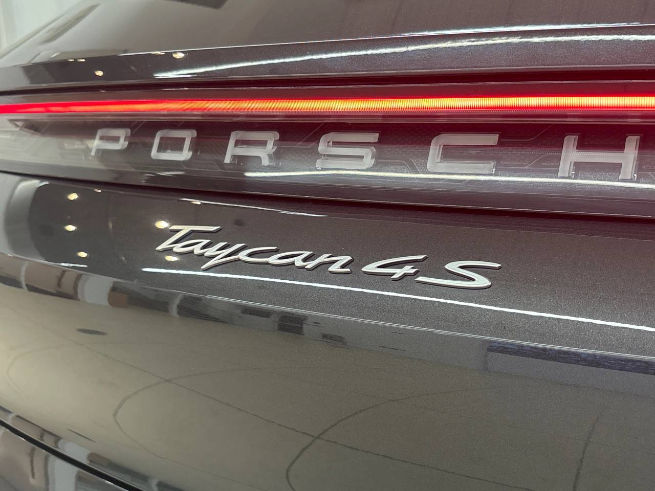 Taycan 4S CROSS TURISMO (9) image 16