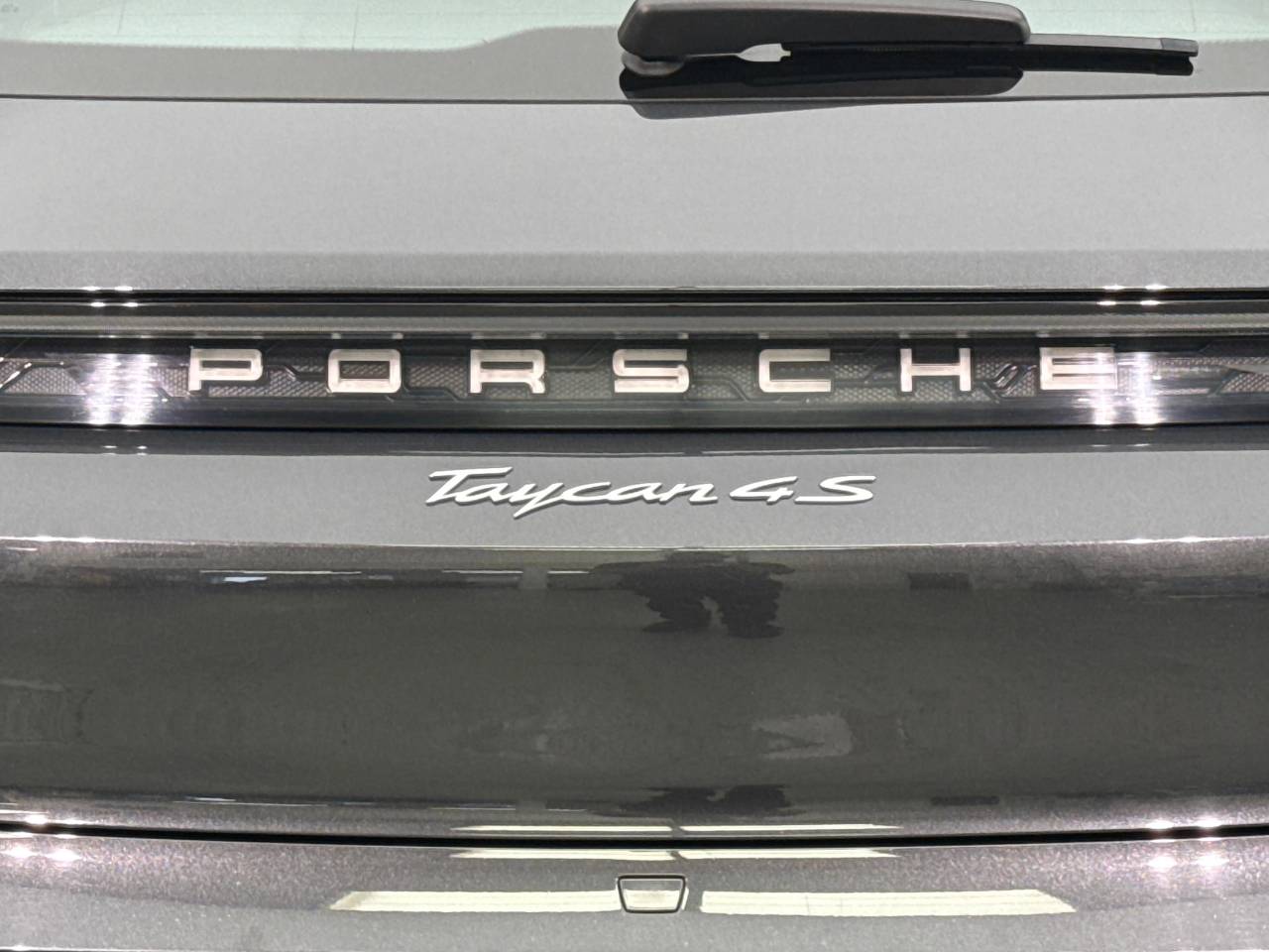 Taycan 4S CROSS TURISMO (40) image 16