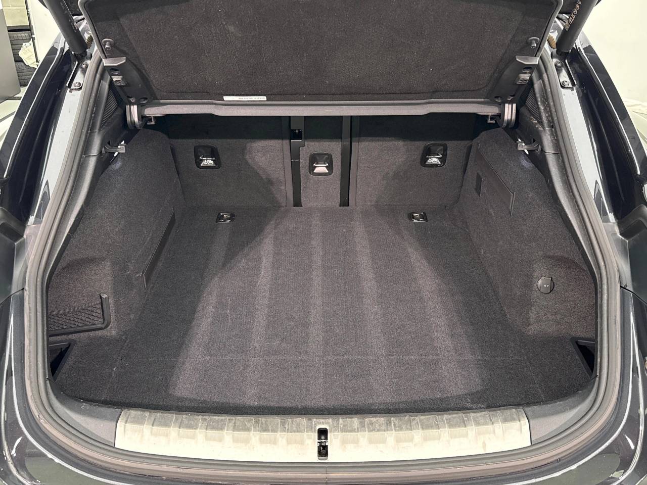 Taycan 4S CROSS TURISMO (40) image 18
