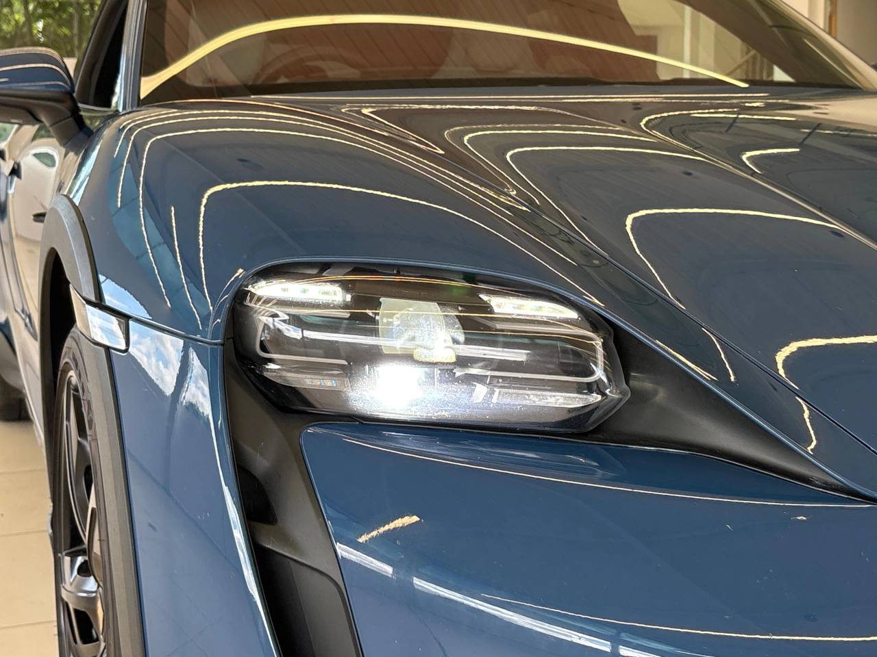 Taycan 4S CROSS TURISMO (13) image 11