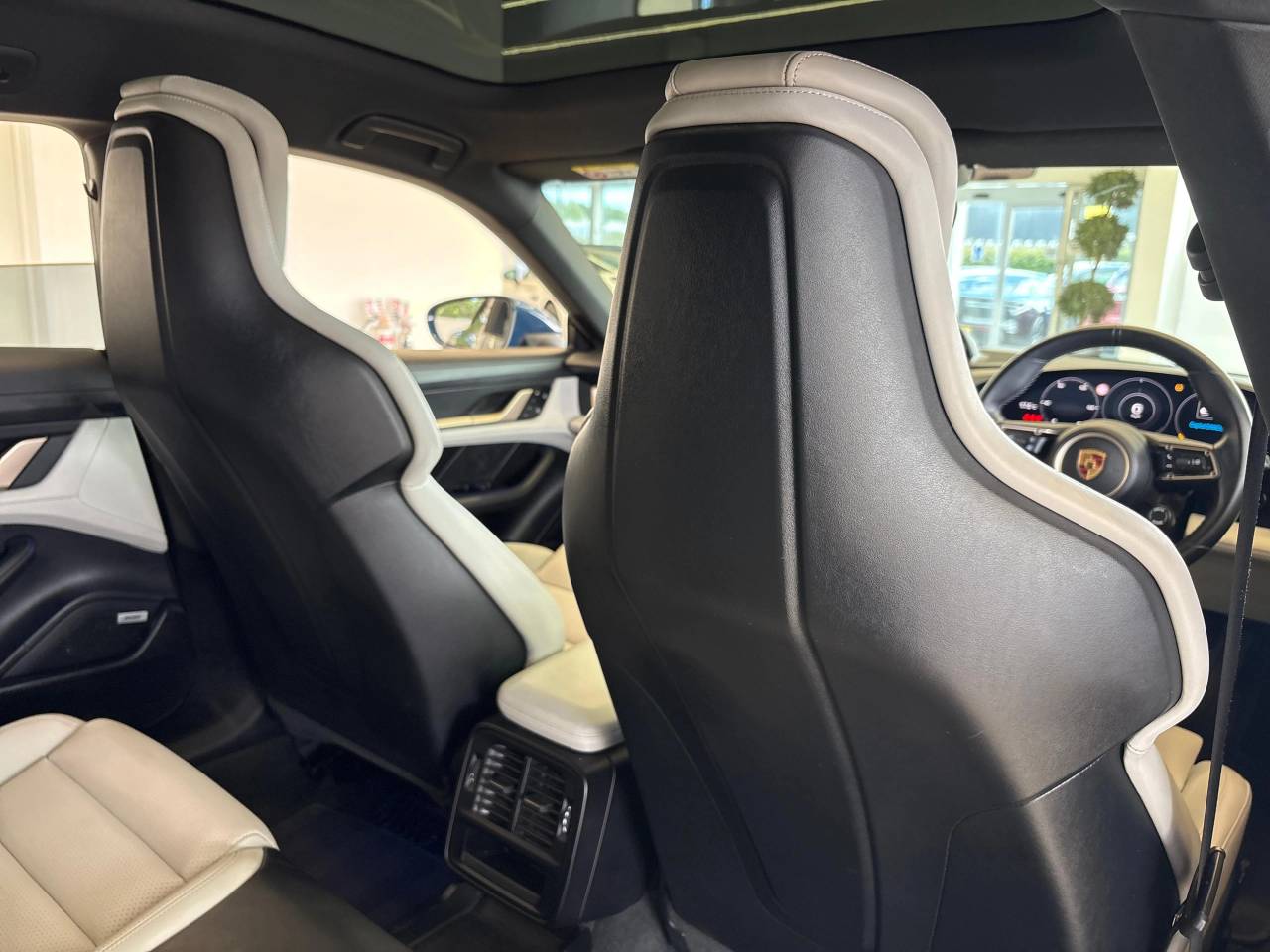 Taycan 4S CROSS TURISMO (13) image 40