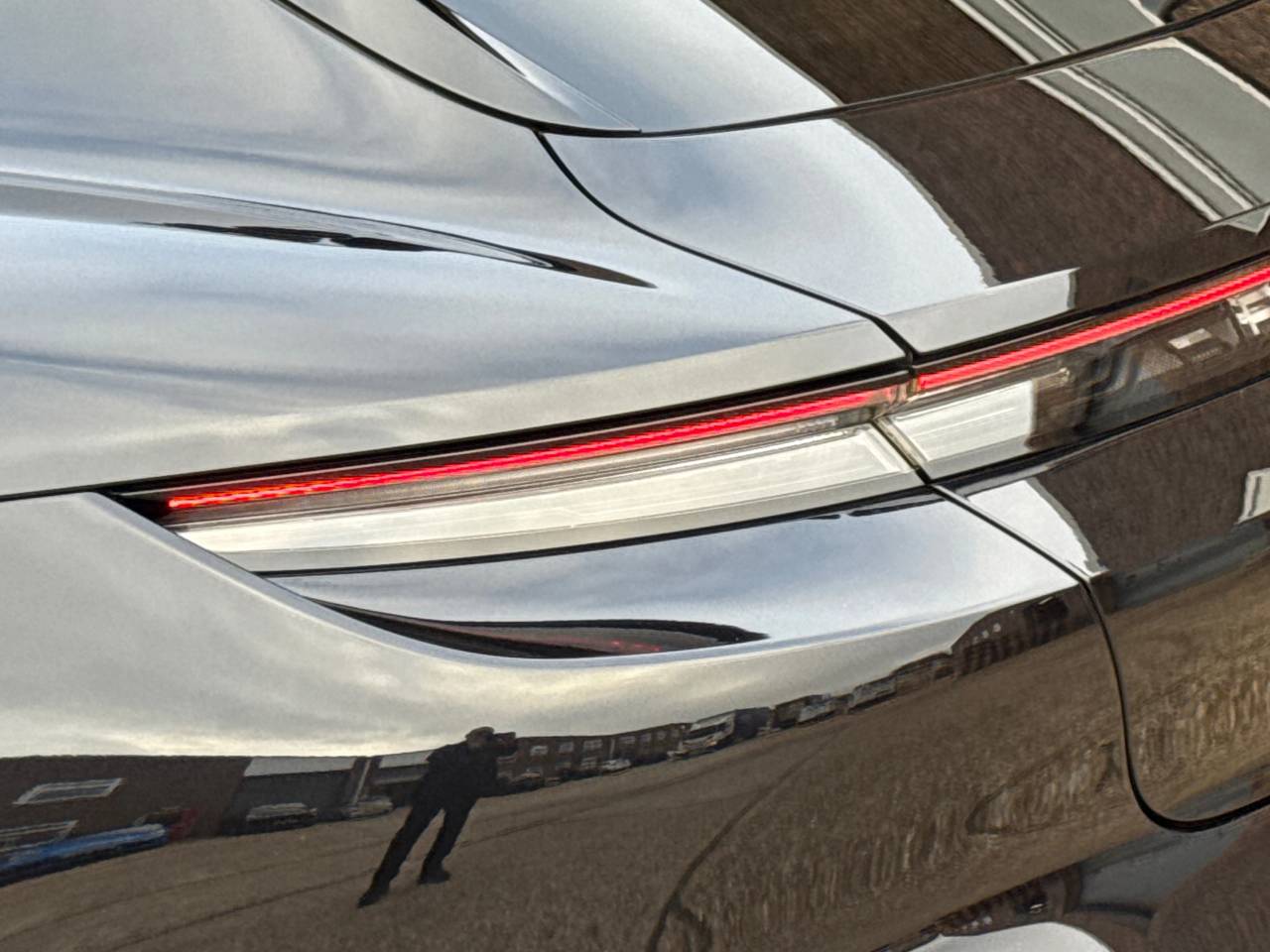 Taycan 4S CROSS TURISMO (30) image 12