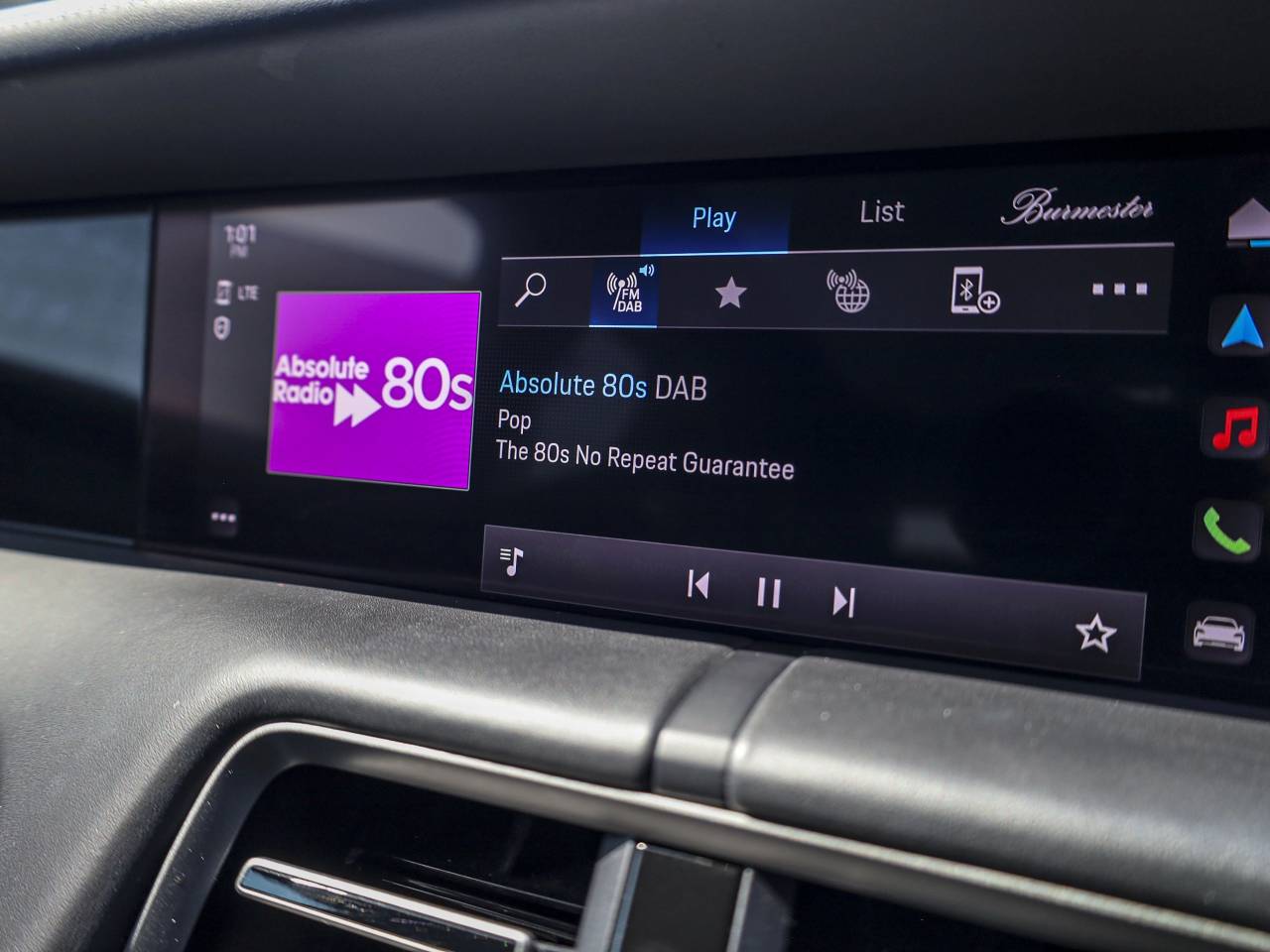 Taycan TURBO S CROSS TURISMO (2) image 16