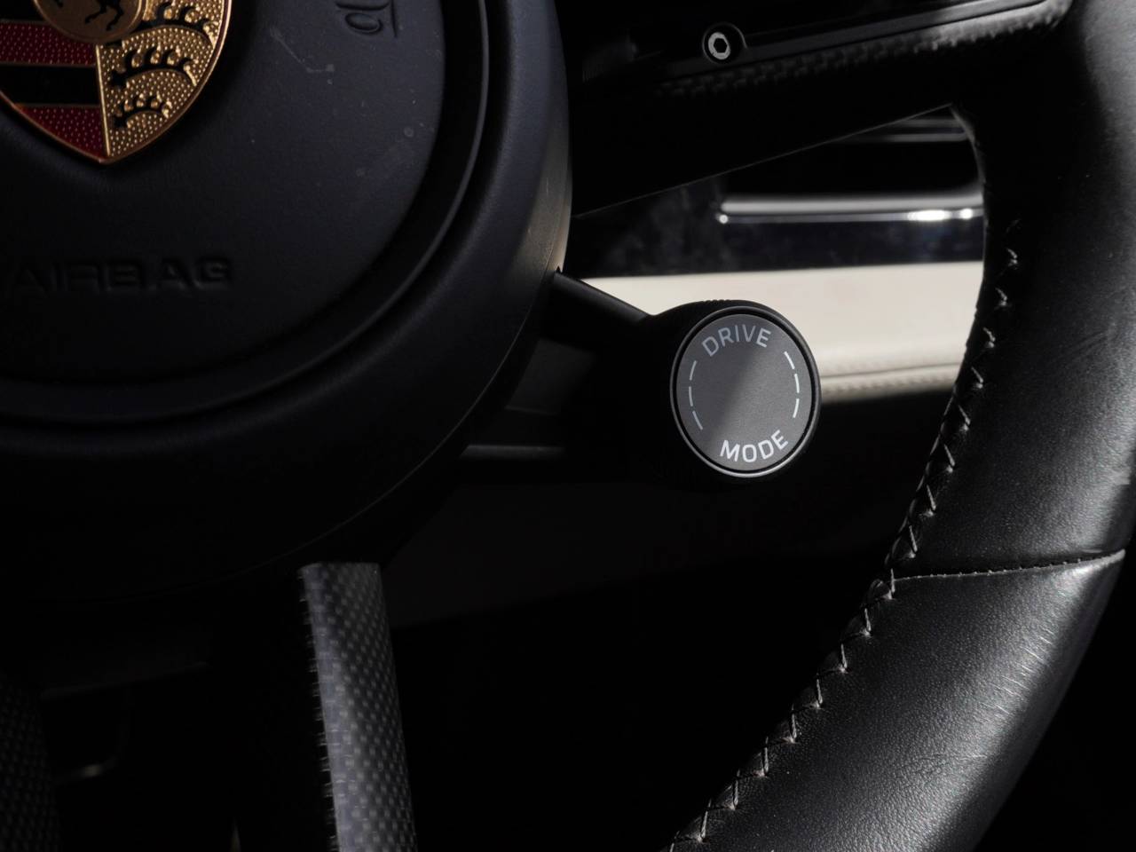 Taycan TURBO S CROSS TURISMO (3) image 51