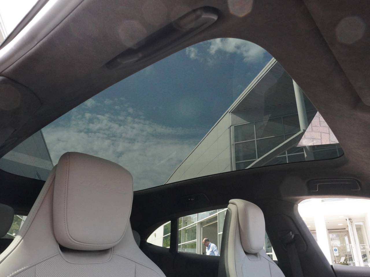 Taycan TURBO S CROSS TURISMO (3) image 66