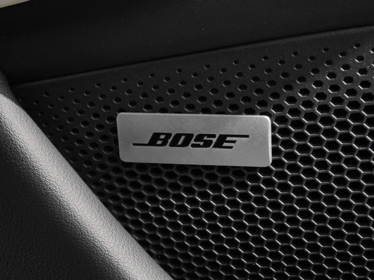 Taycan TURBO S CROSS TURISMO (3) image 52