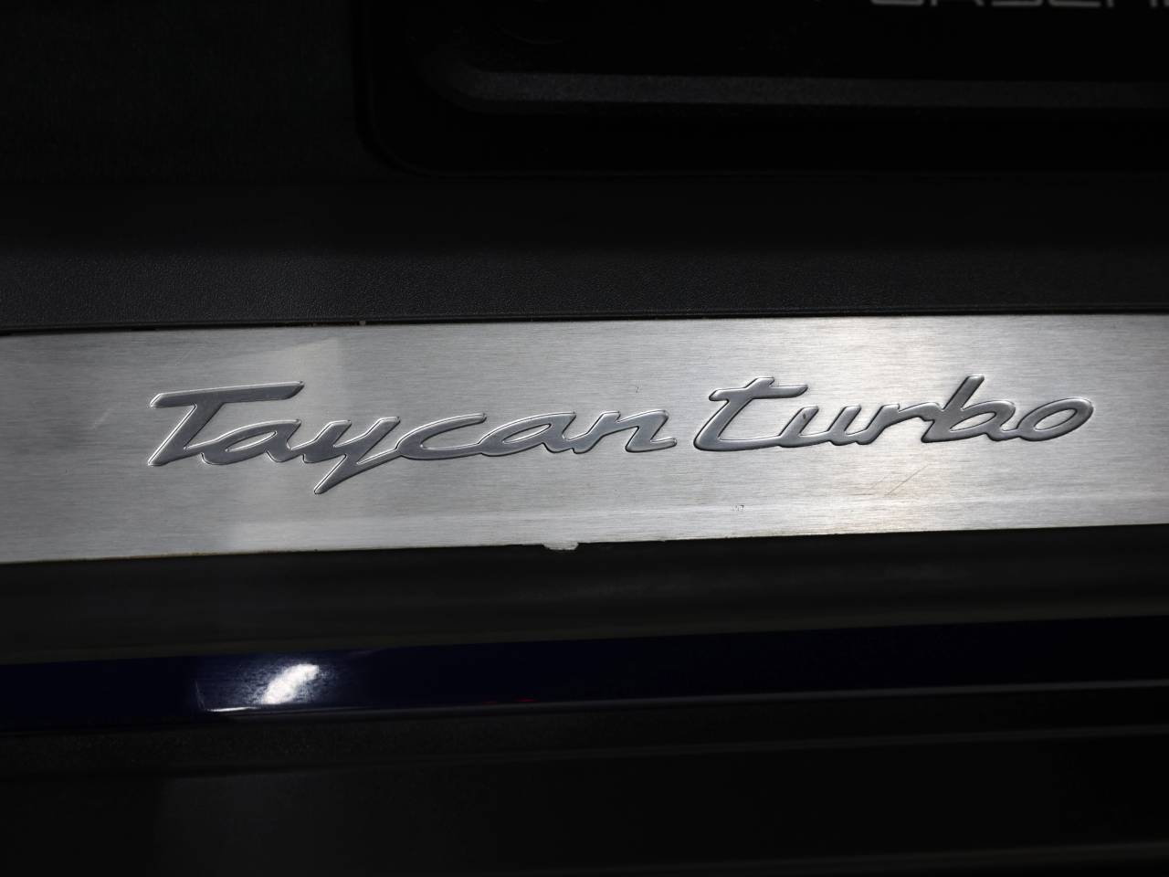 Taycan TURBO CROSS TURISMO image 23