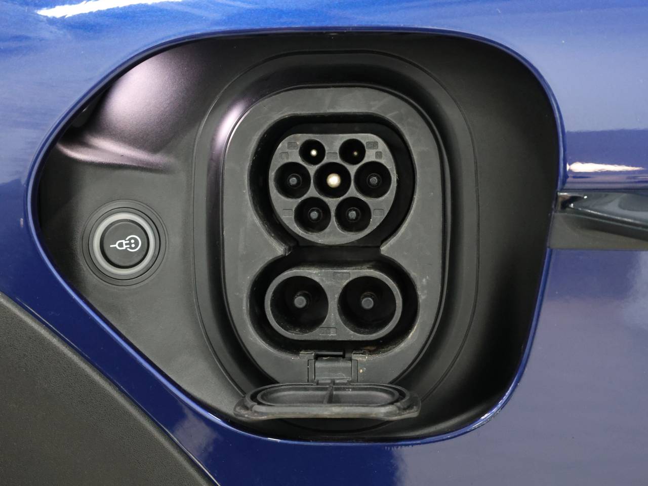 Taycan TURBO CROSS TURISMO image 16