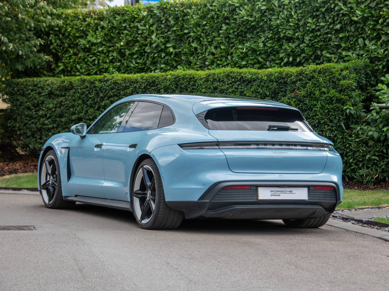 Taycan BASE SPORT TURISMO (8) image 56