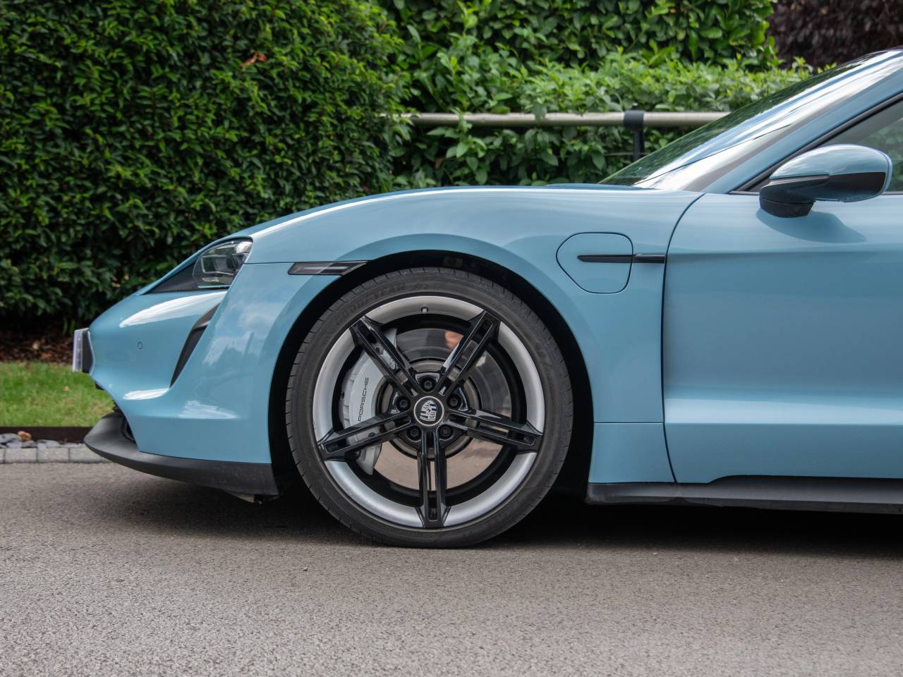 Taycan BASE SPORT TURISMO (8) image 12