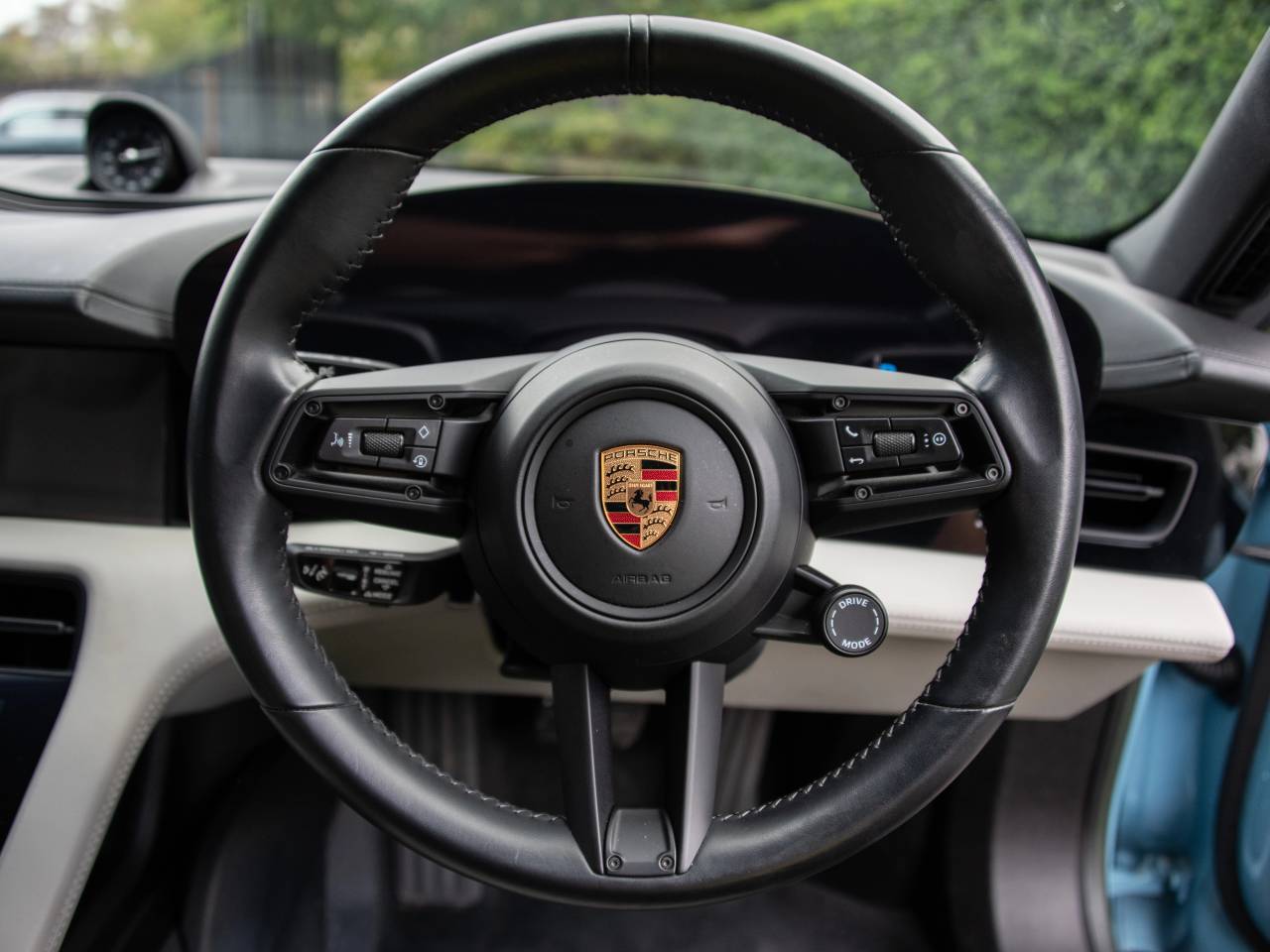 Taycan BASE SPORT TURISMO (8) image 38
