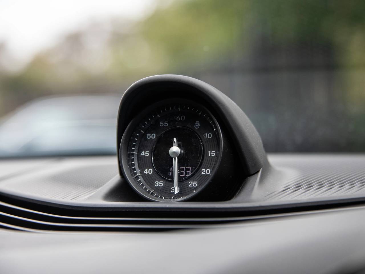 Taycan BASE SPORT TURISMO (8) image 35