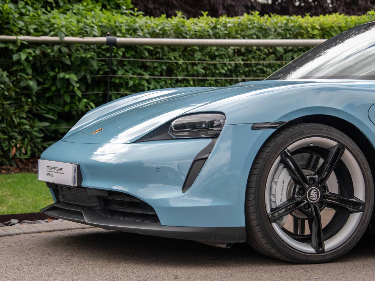 Taycan BASE SPORT TURISMO (8) image 11