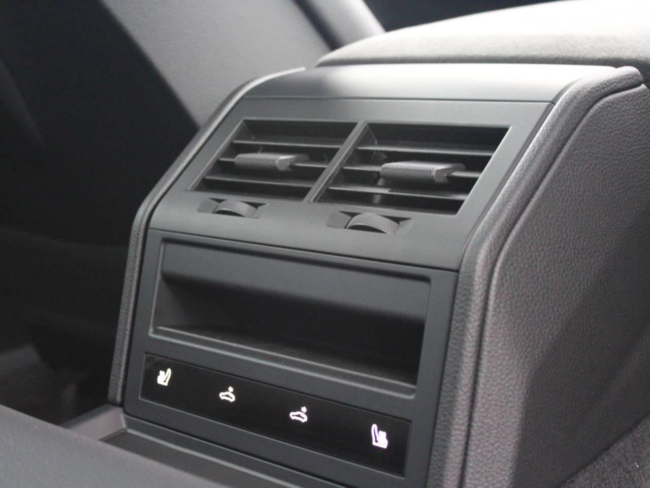 Panamera (2) image 38