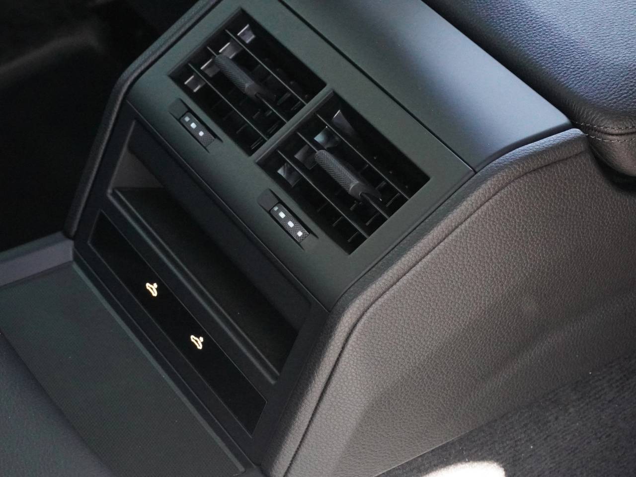 Panamera (4) image 56