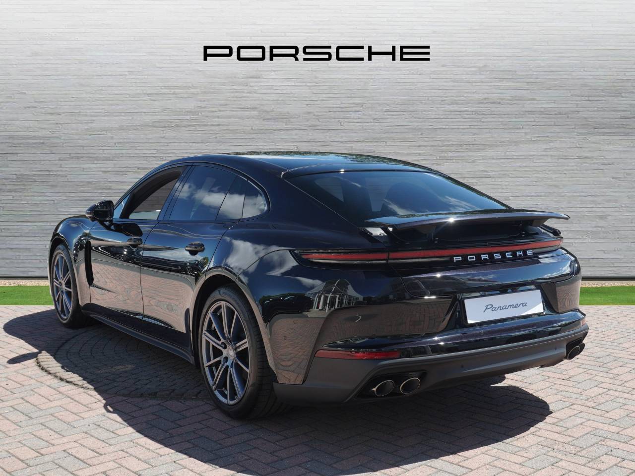 Panamera (4) image 03