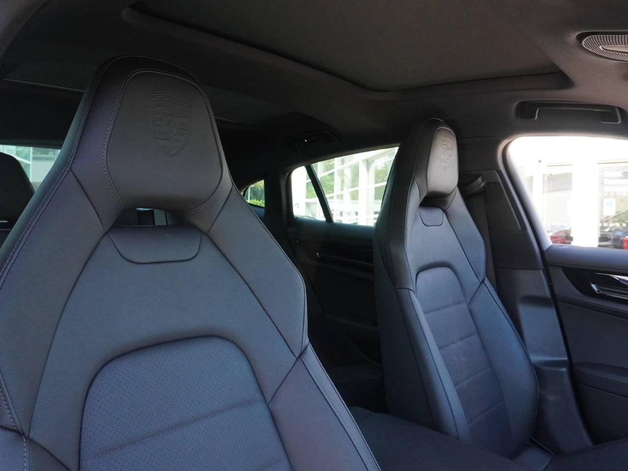 Panamera (4) image 23