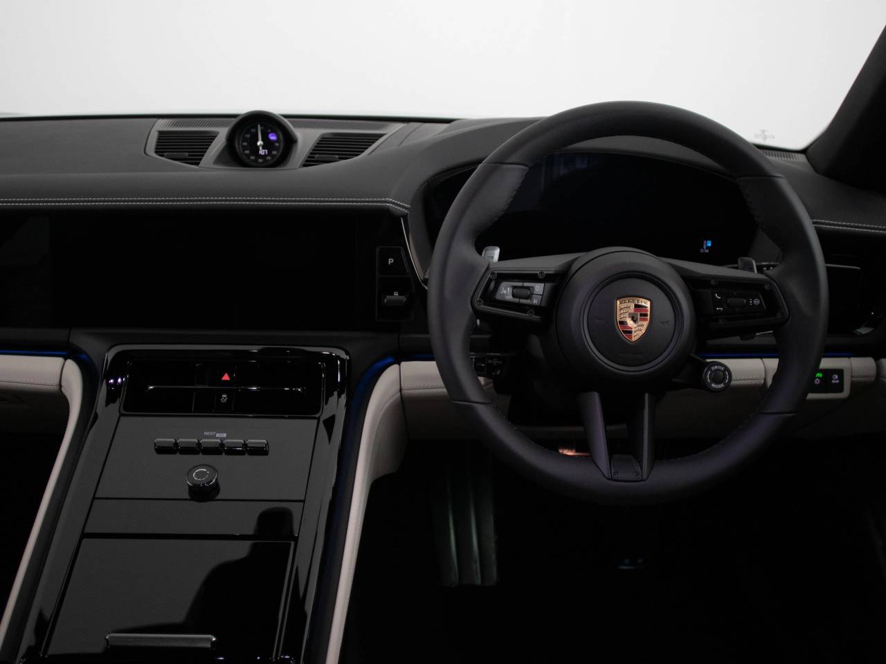 Panamera (4) image 28