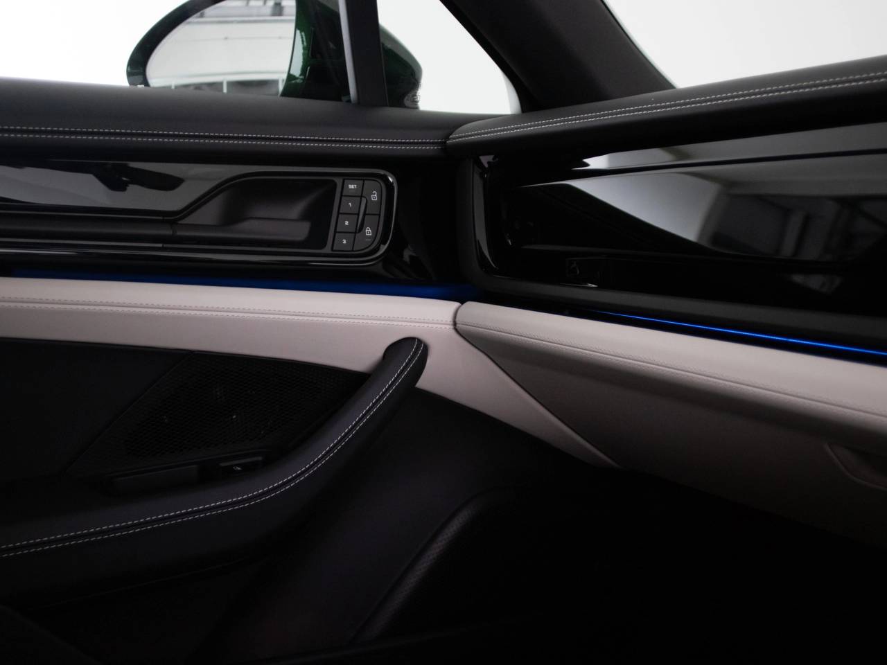Panamera (4) image 50