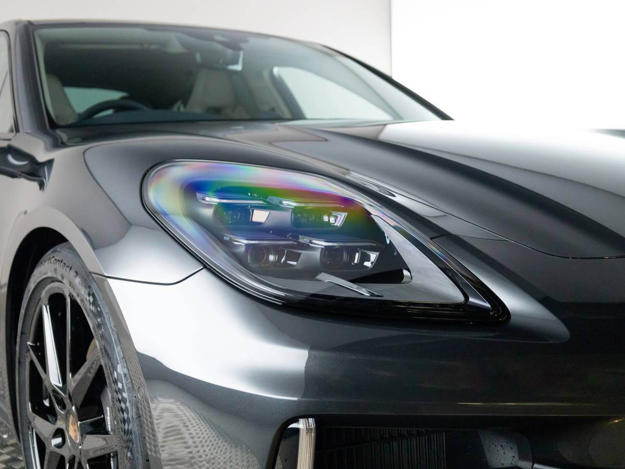 Panamera (2) image 10