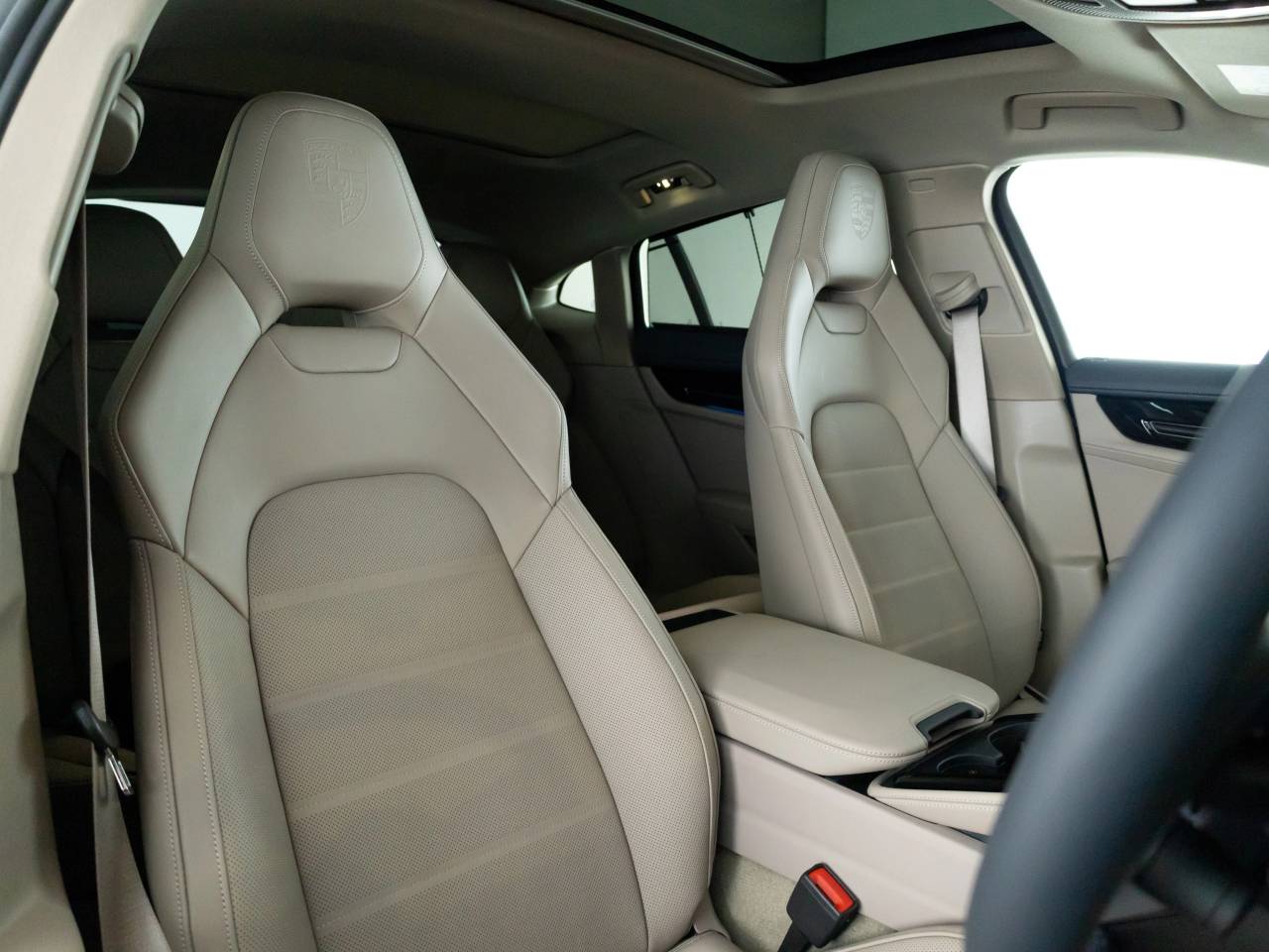 Panamera (2) image 05