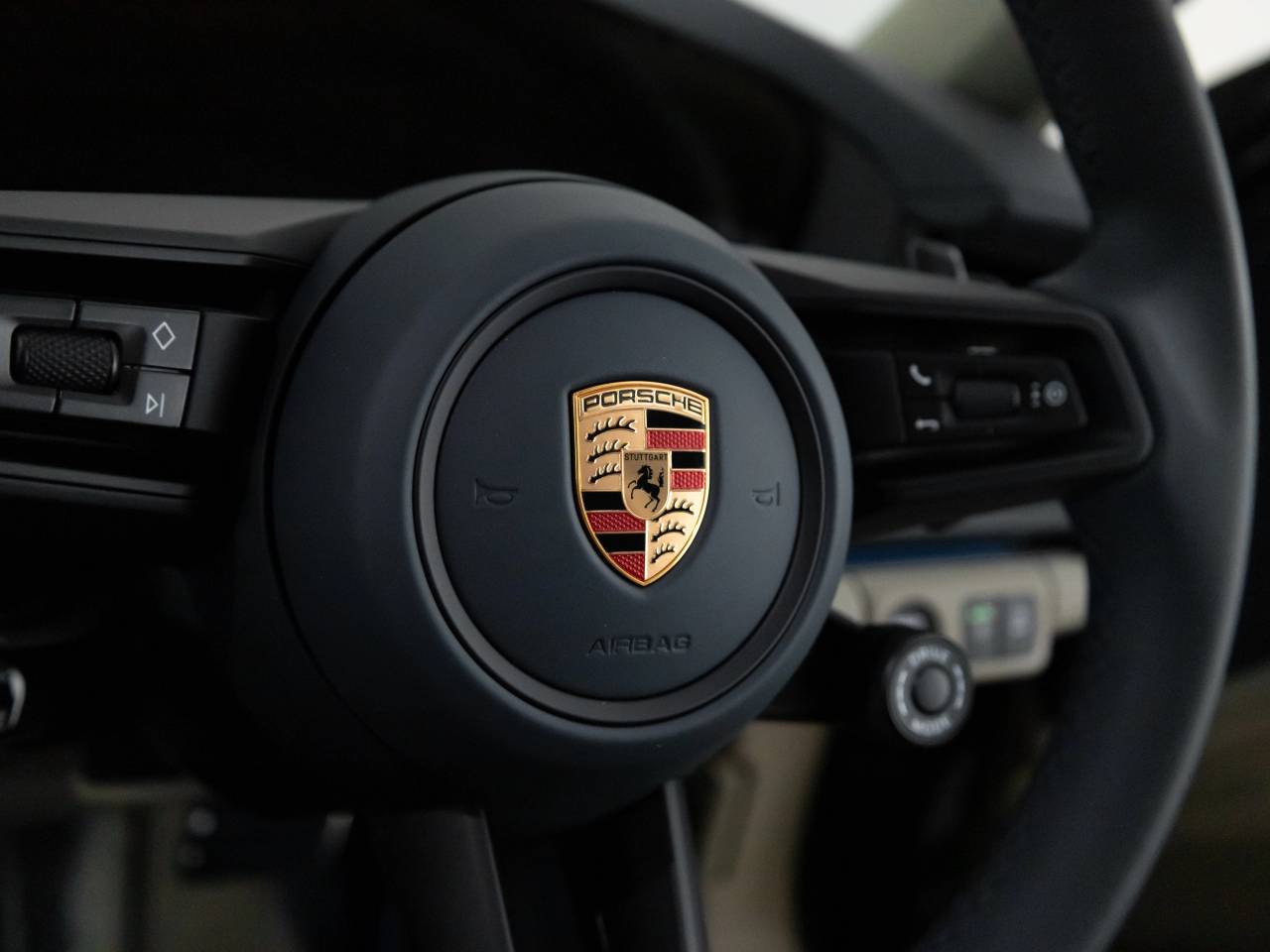 Panamera (2) image 16