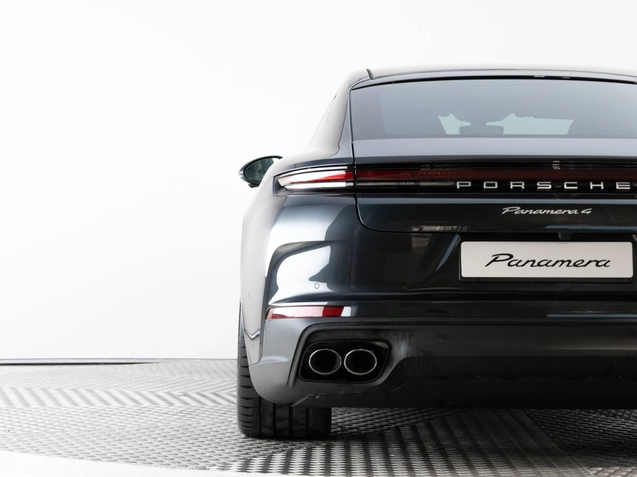 Panamera (2) image 12
