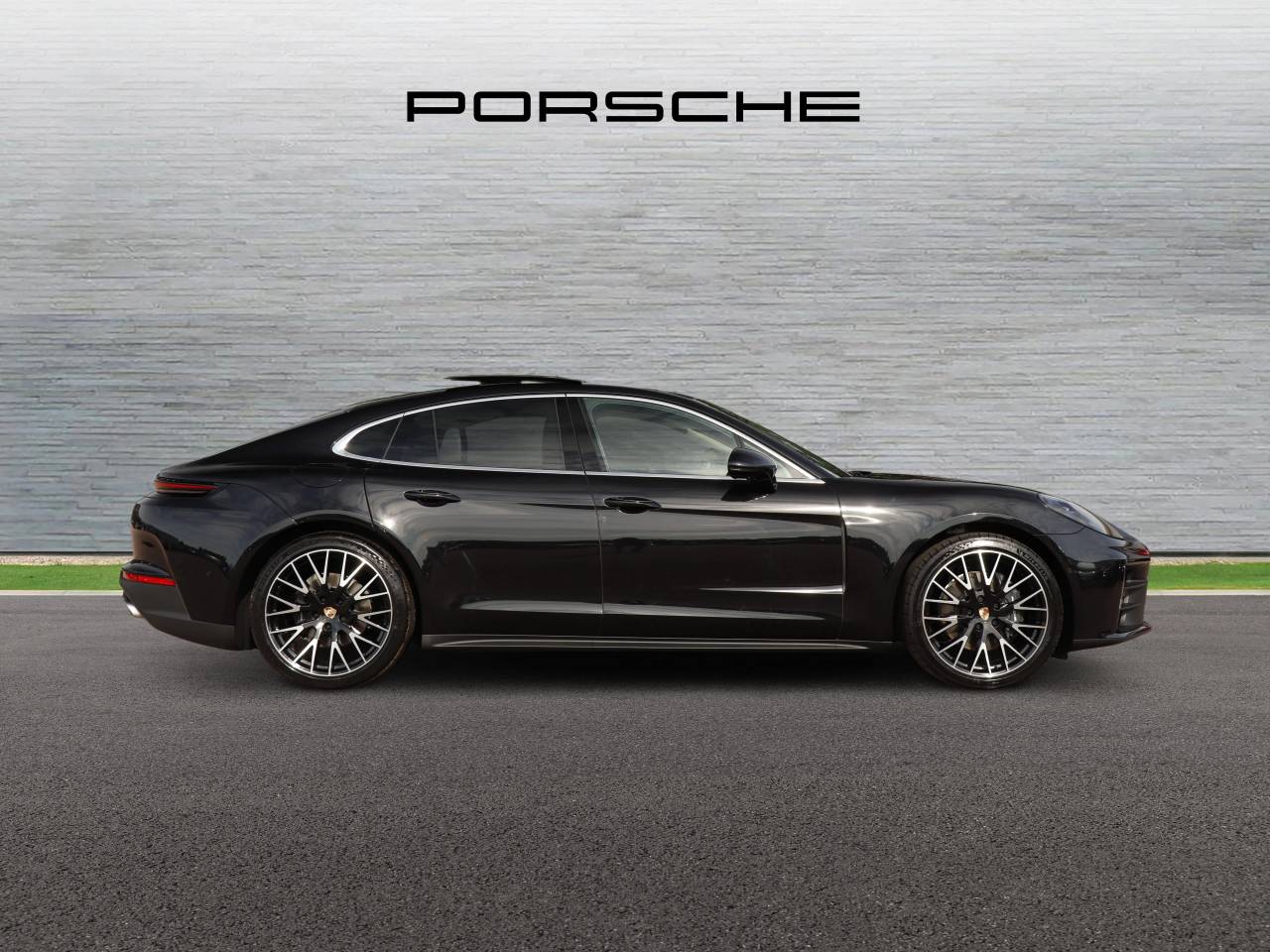Panamera (17) image 02