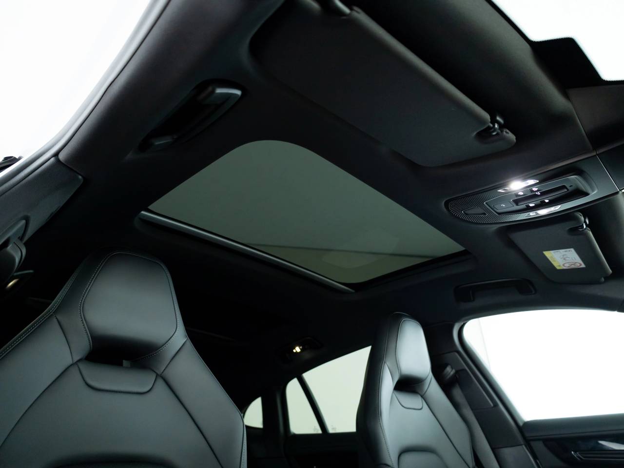 Panamera (1) image 24