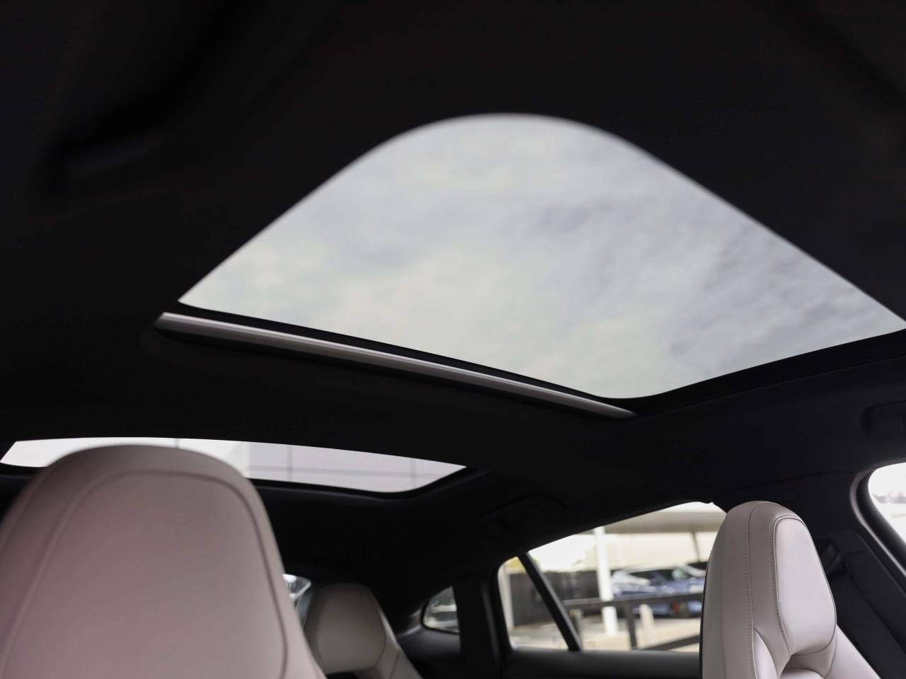 Panamera (2) image 08