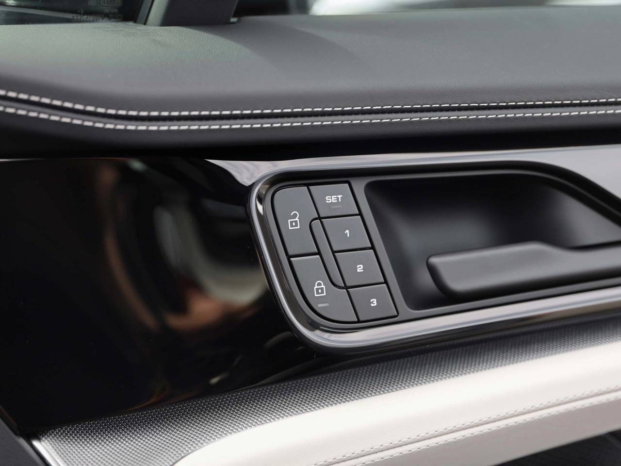 Panamera (2) image 26