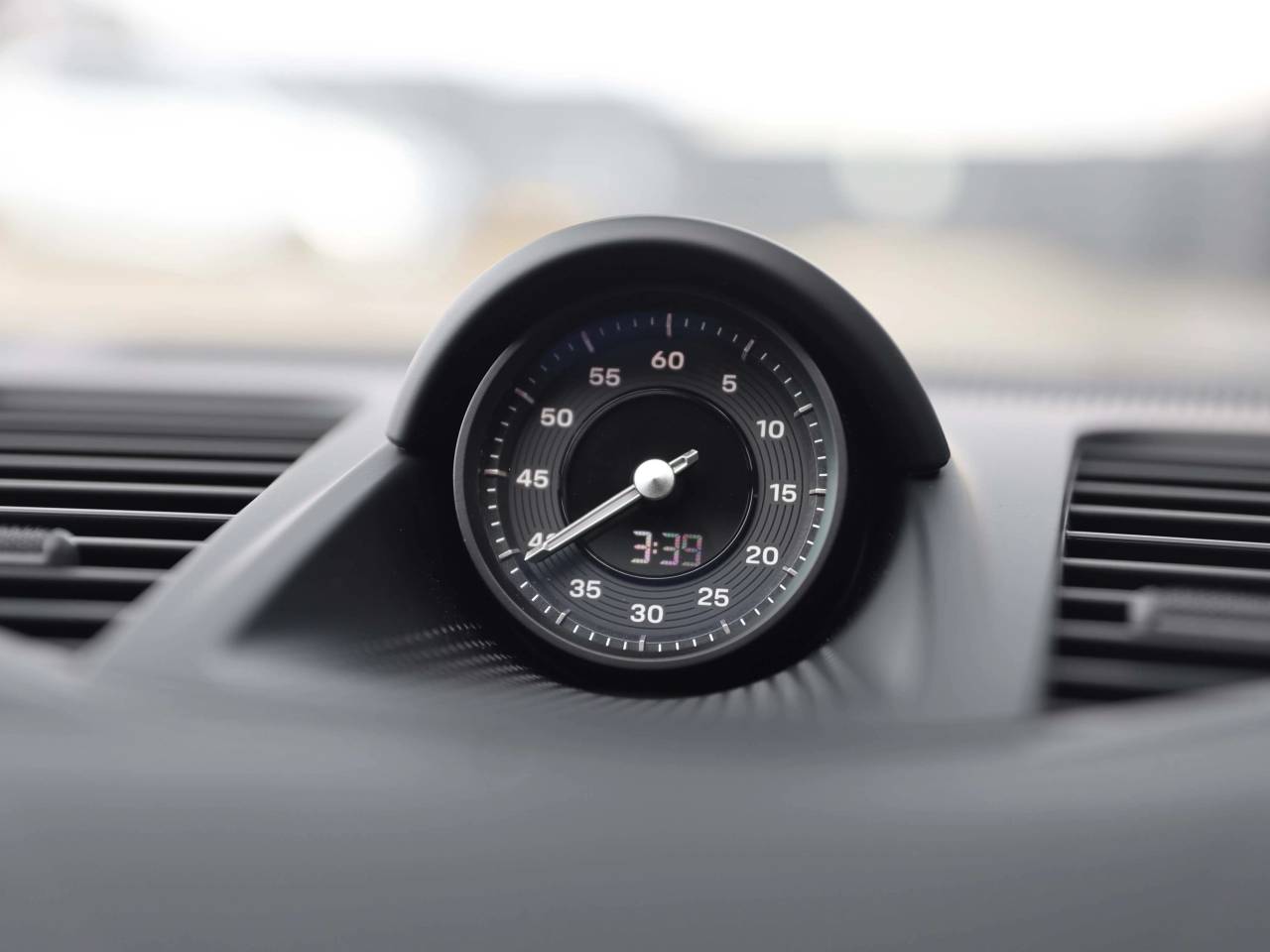 Panamera (2) image 16