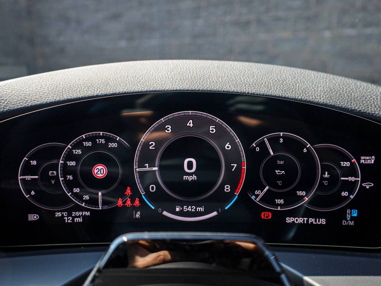 Panamera (2) image 21