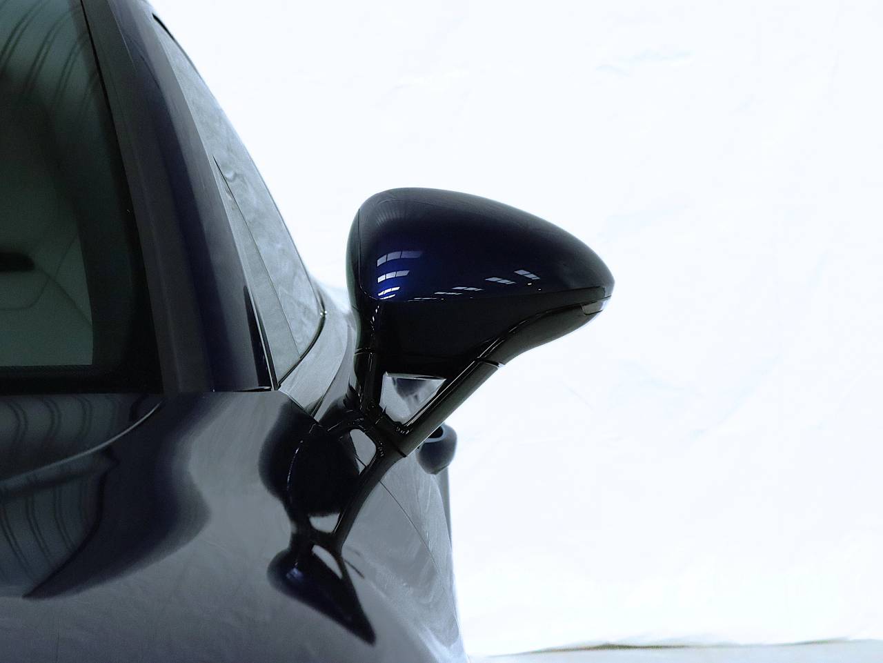 Panamera (4) image 13