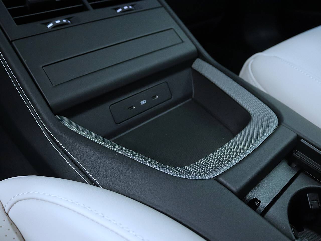 Panamera (4) image 45