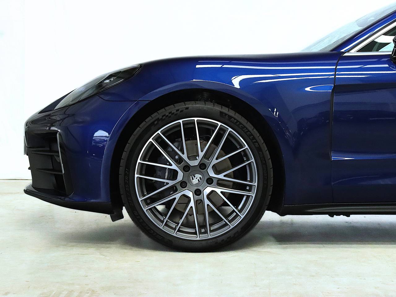 Panamera (4) image 12